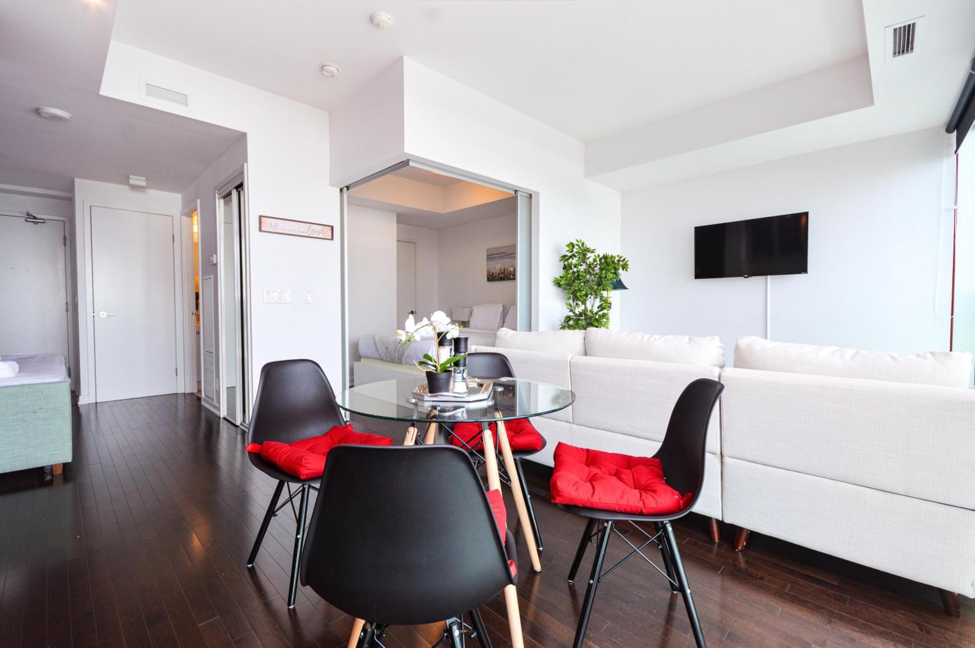 Downtown Toronto Condo Near Cn Tower, Scotiabank Arena, Rogers Centre, Union Station Exterior foto