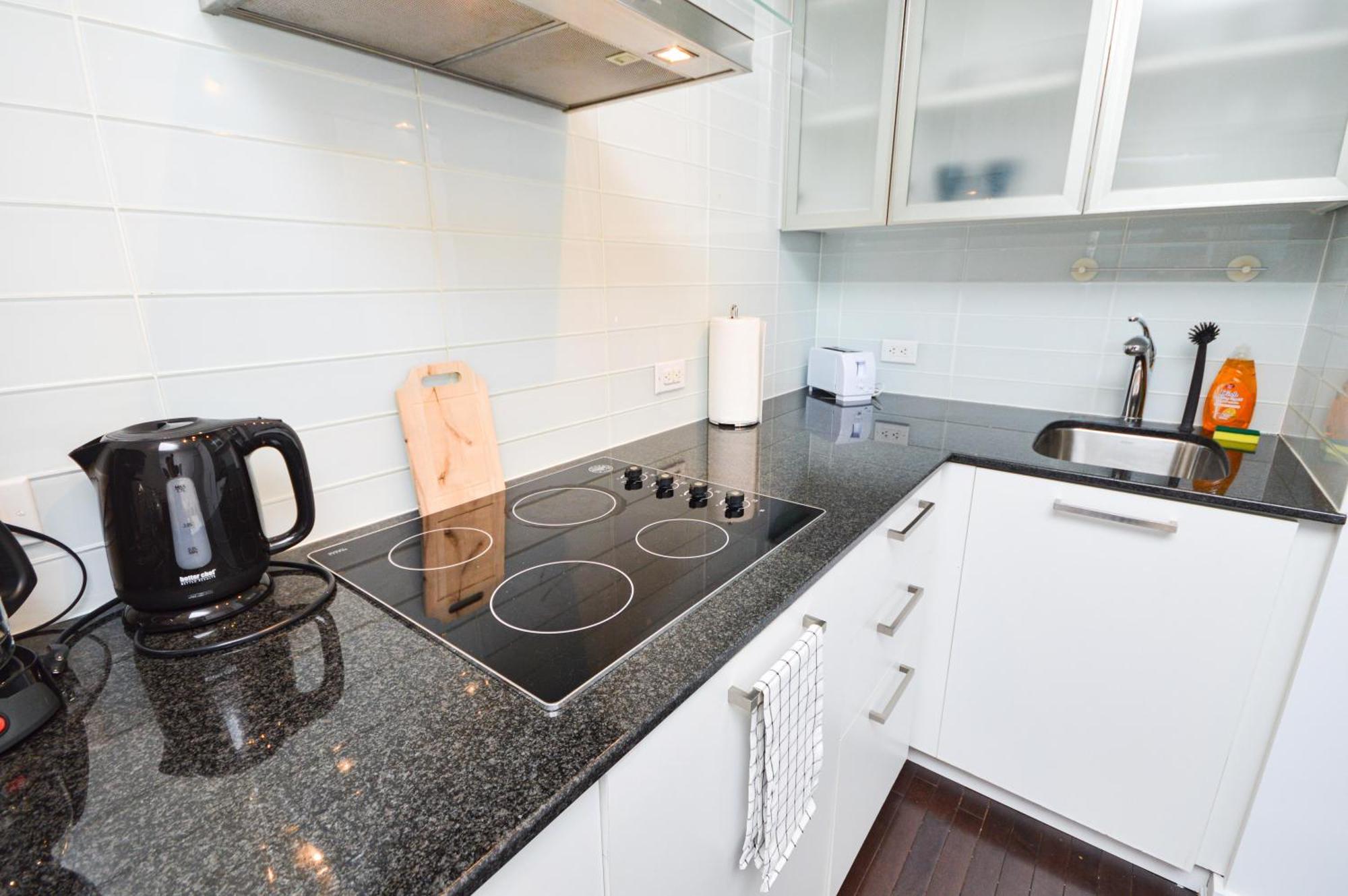 Downtown Toronto Condo Near Cn Tower, Scotiabank Arena, Rogers Centre, Union Station Exterior foto